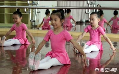 学拉丁舞最佳年龄 孩子学拉丁舞好还是中国舞好(图1)