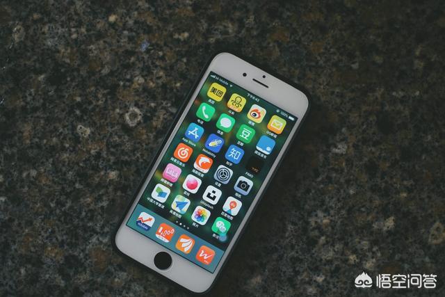 头条问答 Iphone Xr只用官方保护壳不贴膜可以吗 你看我独角兽吗的回答 0赞