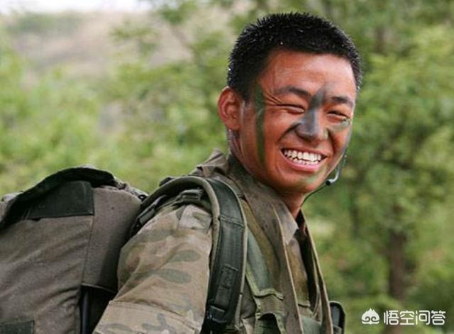 士兵突击许三多:为什么说《士兵突击》中的许三多在现实中是不可能在部队呆下去？