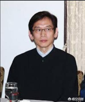 巫启贤老婆:你知道历届歌王歌后是谁吗？怎么样？