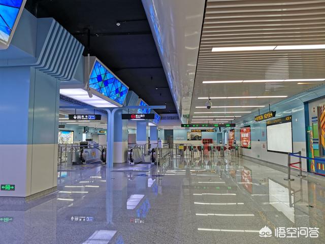 现在市面上哪款手机的拍照功能最好(扫街,非自拍)具体什么型号？