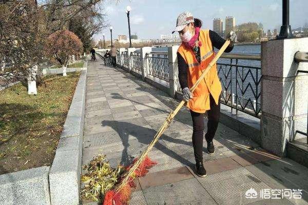 长时间在家带孩子感觉和社会都脱轨了,又没什么工作经验,怎么办？