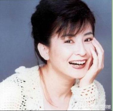 巫启贤老婆:你知道历届歌王歌后是谁吗？怎么样？