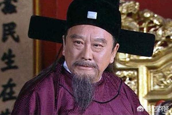 刘伯温在北京封了九条龙，刘伯温临死前留下了11字的什么遗言，帮后代逃过了杀身之祸