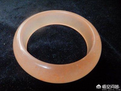 1000左右的玉手镯是真的吗,新疆几十块的玉镯怎么样？