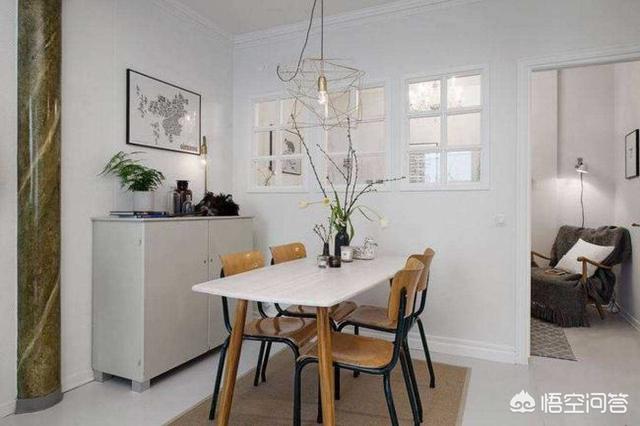 开门直接是餐厅和客厅入户门在餐厅和客厅中间怎么设计