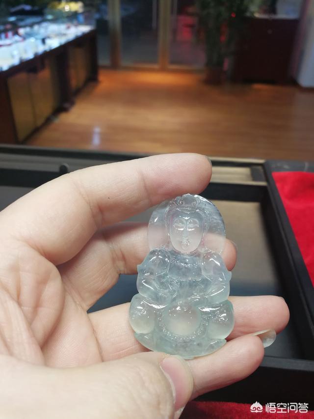 玉石等级,怎样的玉才属于是宝石级别的？