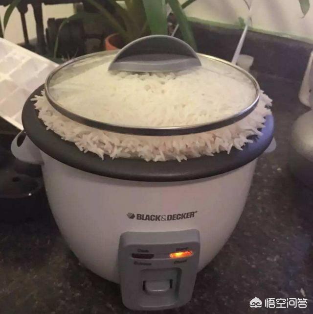你第一次做饭时都发生过哪些搞笑的事情？