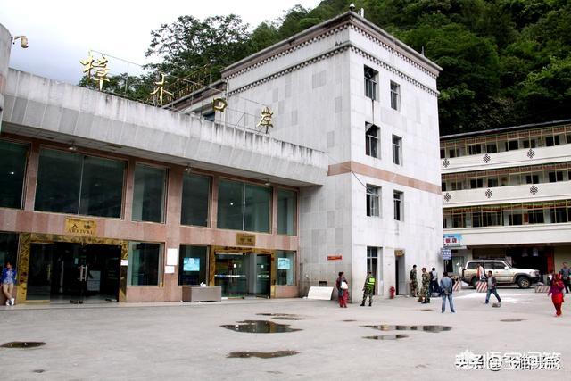 南方的野兽:我是南方人，平时坐公车都会晕车的，是否合适骑行去西藏
