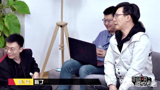 奇葩说雷军哪一期:何炅究竟适不适合《奇葩说》？