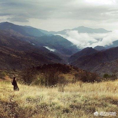 飞机上拍到孙悟空，开着战斗飞机去古代，不用任何补给不会坏。会怎样呢