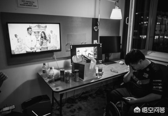 ESPN赛后为Uzi“正名”,打出了9分的最高评价,还称他是LOL史上最强的ADC,你怎么看？