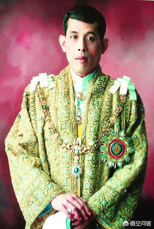 泰国王子国外帮狗开派对:泰王为什么要将四个有能力的儿子赶走而留下个不成气候的小儿子？