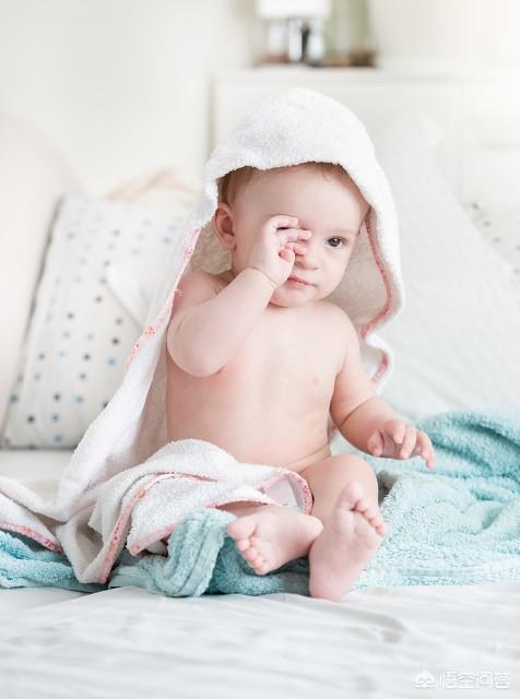 天气越来越冷，1至5岁的小宝宝多久洗一次澡？对身体健康没有影响呢？ 1到3岁的孩子注意事项 第2张