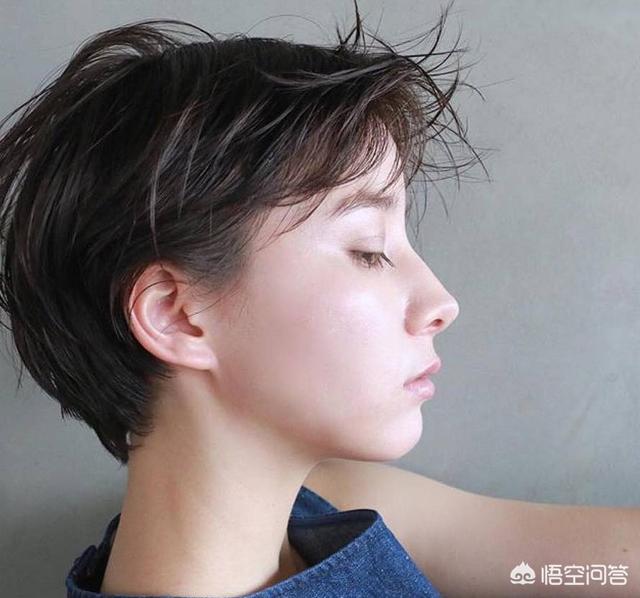短发型女图片<a href=https://maguai.com/list/50-0-0.html target=_blank class=infotextkey><a href=https://maguai.com/list/50-0-0.html target=_blank class=infotextkey>时尚</a></a>气质:短发除了BOBO头，蘑菇头外还有哪些好看的发型？