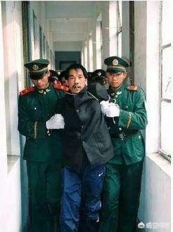劳荣枝案唯一幸存者发声:明知逃生无望，法子英为何不饮弹自尽，那样劳荣枝就永远神隐江湖