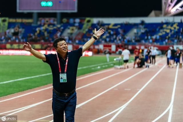 头条问答 - 陕西长安竞技主教练王波赴人和执教,陕西与人和之间的恩怨