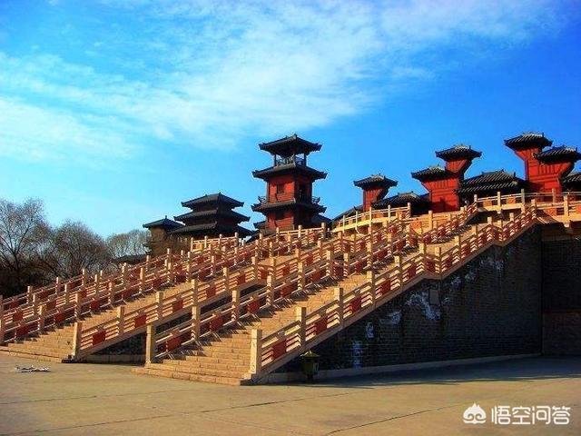 曹操为什么攻下邺城后,把大本营从许都迁到邺城呢？