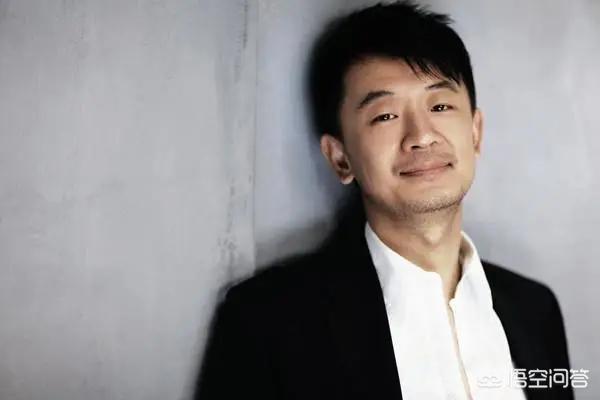 大魔术师演员表:求揭秘《大魔术师》丁建中将人切割成两半并分开的魔术？