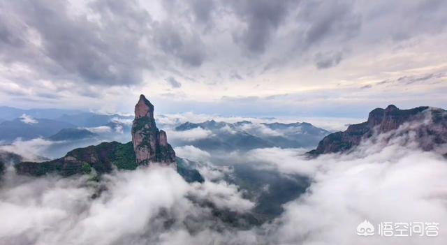 乌雅心颜:陶渊明，不为五斗米折腰，和李白安能摧眉折腰事权贵，有何区别？
