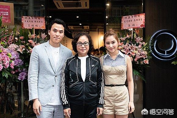 许晋亨的个人资料:老公的爸爸去世，老公的前妻应该来参加葬礼吗？