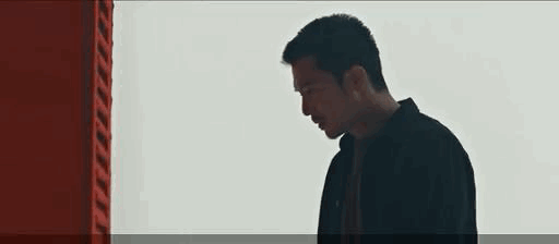 微信颓废帅哥图片:网剧《唐人街神探》林默的扮演者邱泽，你觉得他演技如何？