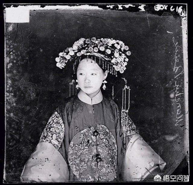 满族八大姓氏:满族八大姓之一，满语意为“狼”的是哪个贵族姓氏？