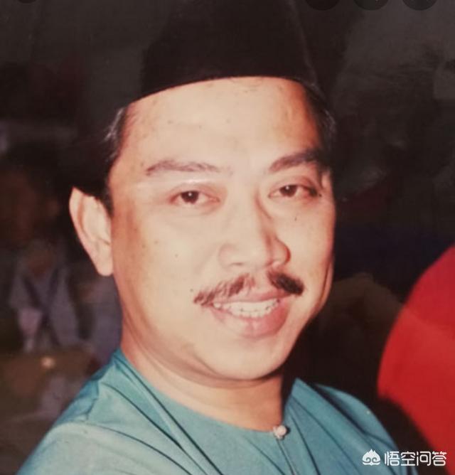藏獒之父狮王:藏獒唐山狮王 《倚天屠龙记》中为什么阳顶天要传位给谢逊而不是白眉鹰王？