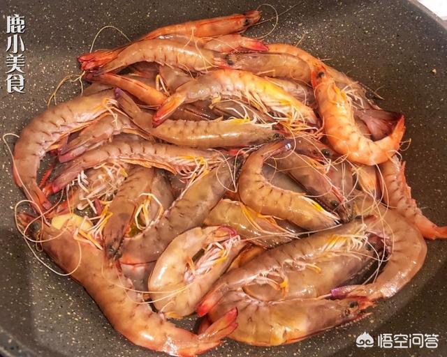 湖北潜江的油焖大虾是怎么做的？