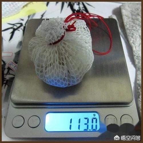 玉的密度多少是真的,和田玉密度3.04是正宗的吗？为什么？