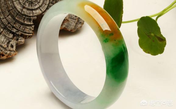 真翡翠和假翡翠区别,如何辨别真假翡翠，买到假的如何处理？