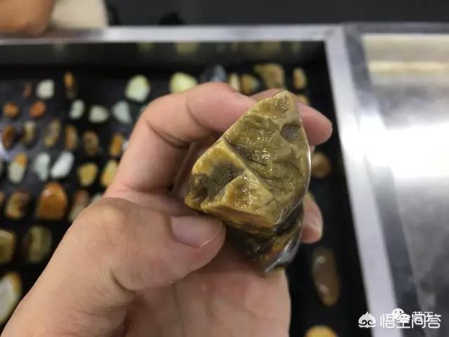 玉石有多少种类及图片,和田玉主要有哪些种类呢？