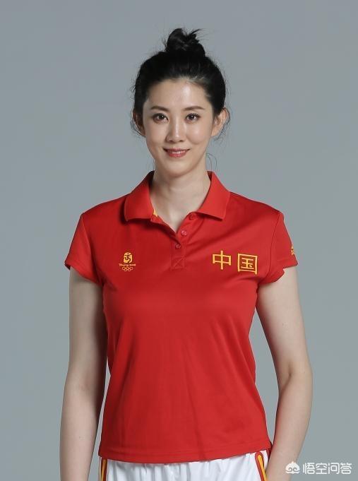 10岁接触排球16岁进国家队，薛明已在女排书写了属于她的传奇了吗？