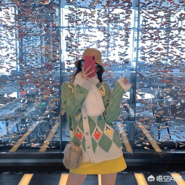 淘宝忠犬小八家模特小兮:适合高个子女生的淘宝服装店有哪些推荐？