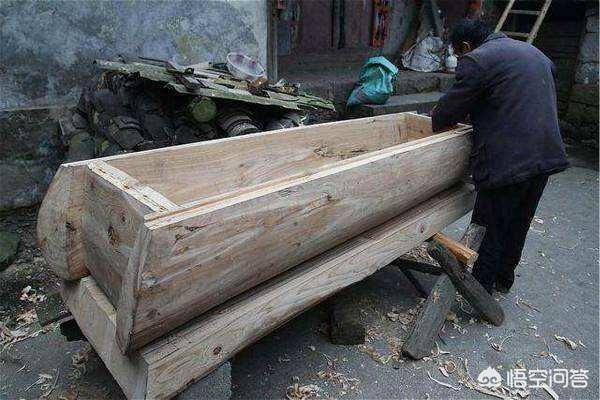 农村俗语,“宁可试人棺,切莫试人鞋”,为什么会有这种说法？