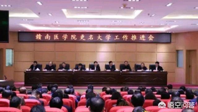 微信男生网名大全2020最新版的:你第一个喜欢的异性叫什么名字