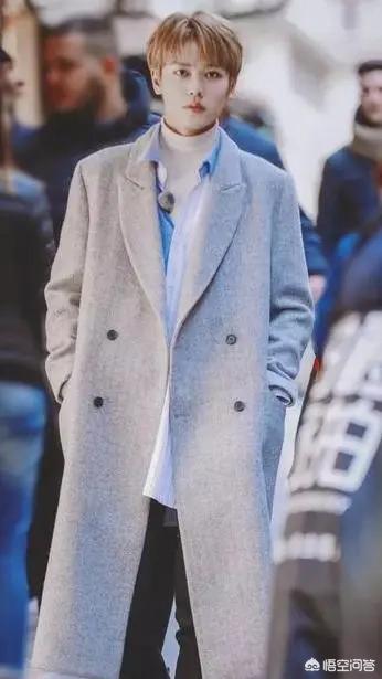 阳光男生发型:男生怎么穿显得干净阳光？
