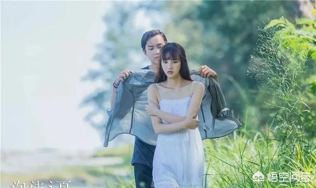 武大校花黄灿灿:活在照片里的黄灿灿算得上武大校花吗？