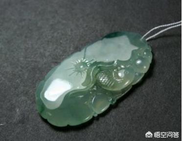 翡翠和玉哪个更有灵性,玉与翡翠的有何区别？该如何分别？