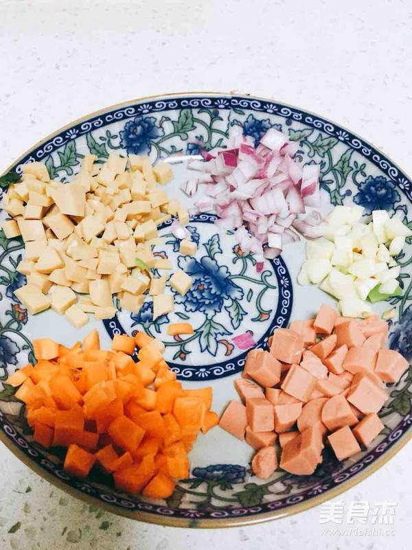 蛋炒饭怎么做不油？