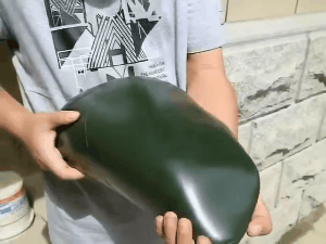 和田玉沙枣青籽料原石价格,“沙枣青”有什么特点？怎样收藏？