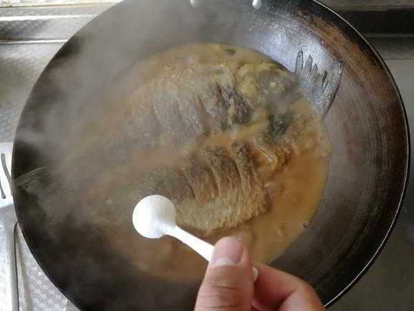 红烧鱼美味正确做法是什么，红烧鱼块是焯水还是过油怎么做好吃