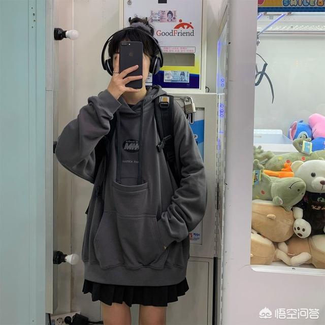忠犬小八:不浮夸又有设计感的卫衣品牌或者淘宝店有哪些？ 忠犬小八梨形自制