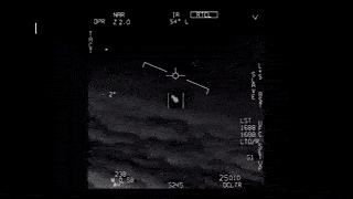 在飞机上拍到了天使，美军首次正式公布UFO视频，外星人是否早已潜伏在我们身边了