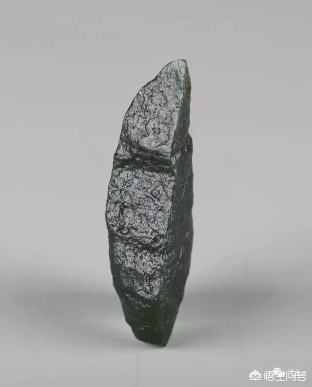 玉石有多少种类及图片,和田玉主要有哪些种类呢？