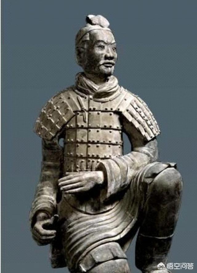 施瓦辛格参观兵马俑:秦始皇为何会建造如此浩大规模的兵马俑呢？