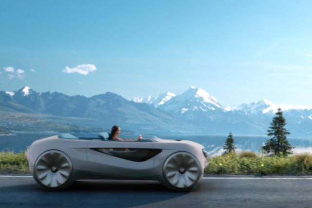 新能源汽车展览会，使用光伏系统为电动汽车充电可行吗