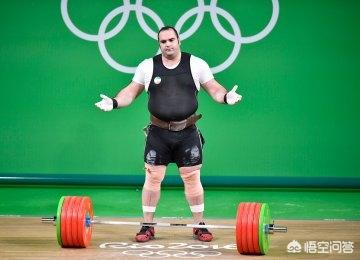 举重龙清泉:举重运动员是因为长期练举重才长不高的吗？