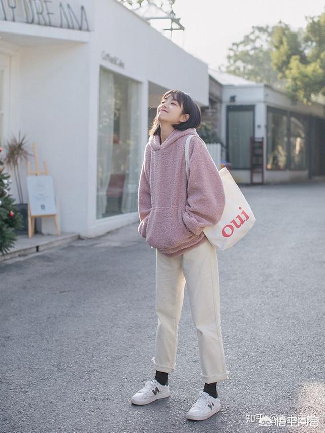 忠犬小八:不浮夸又有设计感的卫衣品牌或者淘宝店有哪些？ 忠犬小八梨形自制