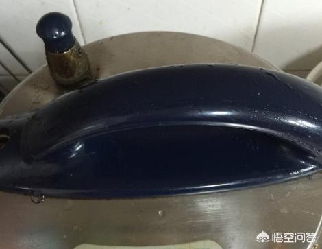牛膝骨汤:牛大腿骨怎么熬汤比较好？